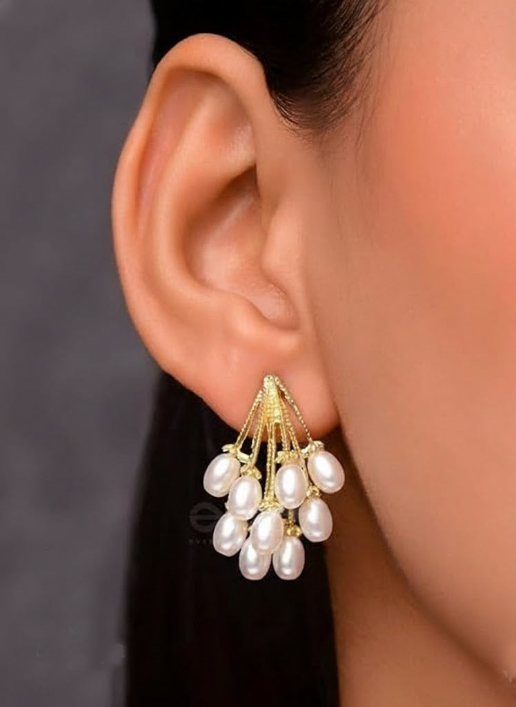 Clustered Pearl Earrings