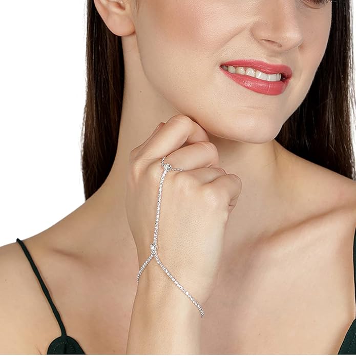 Silver Plated Chain Ring Bracelet With Glimmreing Crystal Stones (Pack of 1)