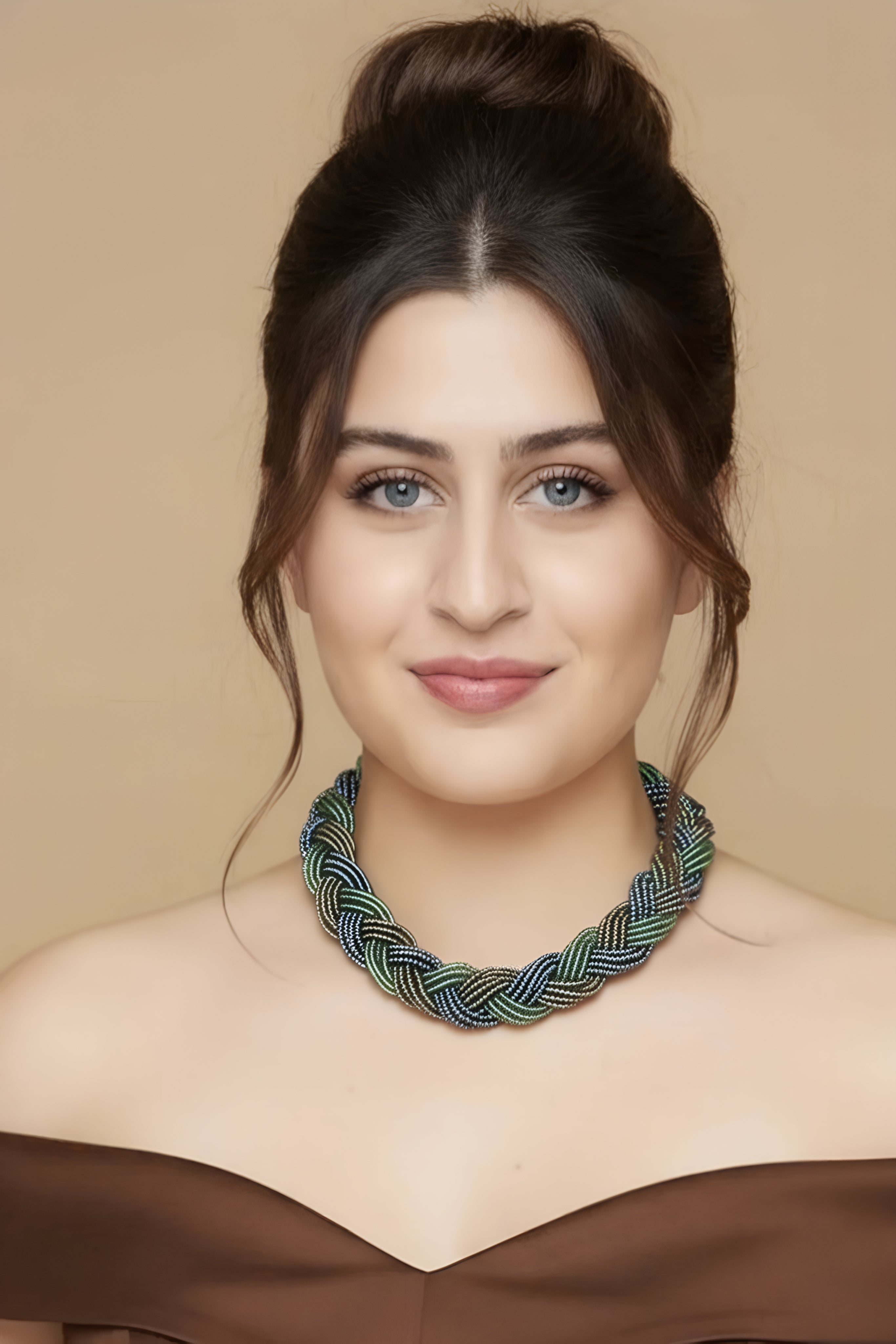 Trendy Western Beaded Necklace