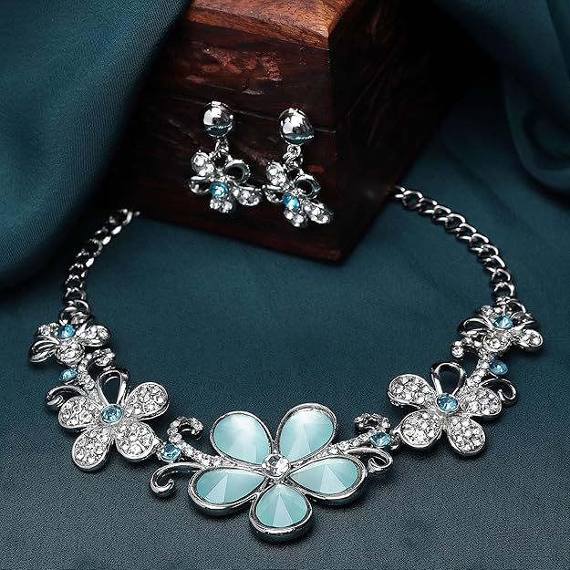 American Diamonds Studded Floweret Necklace With Earrings Jewellery Set